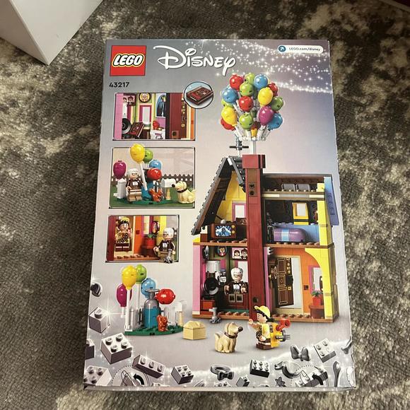 Lego Disney Pixar "Up" House Building Set (NEW) - Picture 2 of 3
